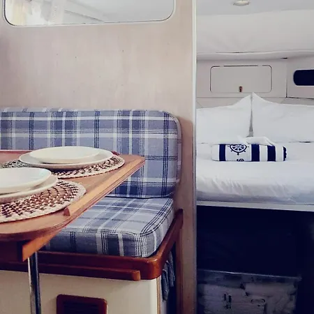 Cosy And Homey Houseboat Castelldefels ספינת מלון *